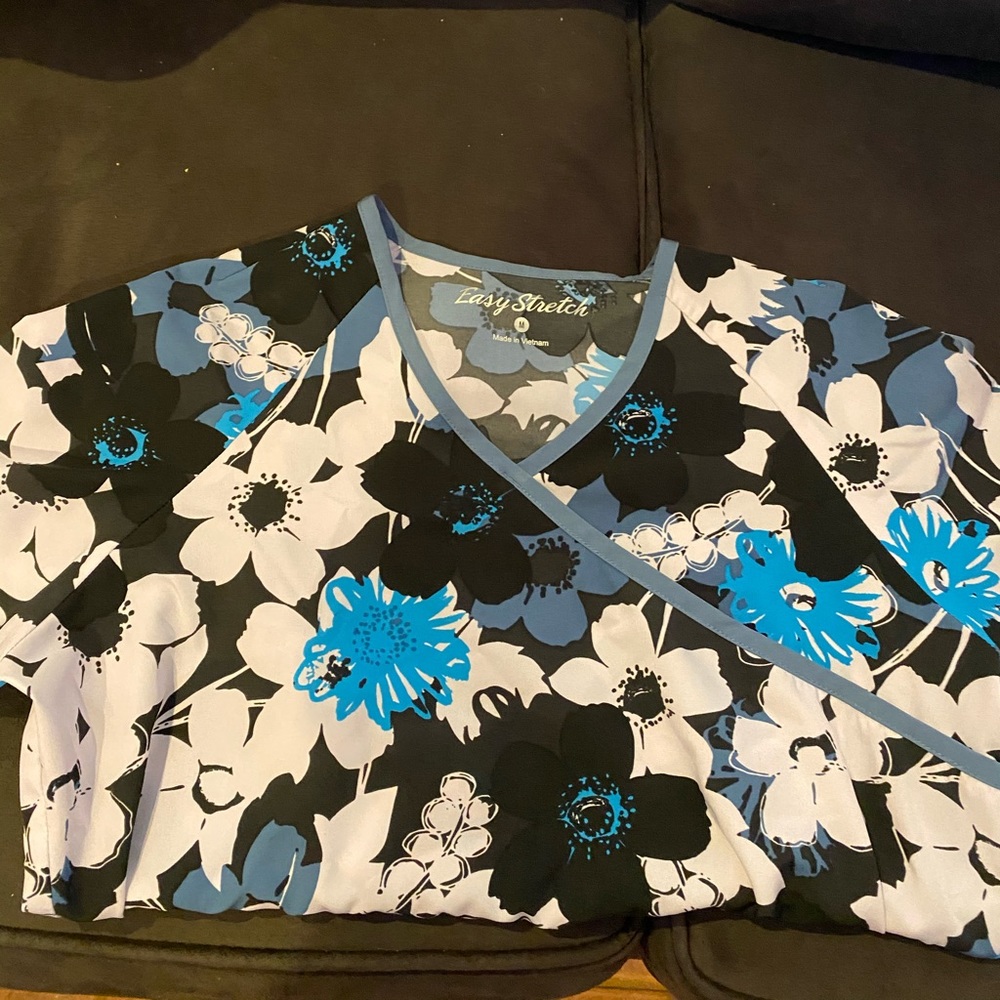 Floral Scrub Top